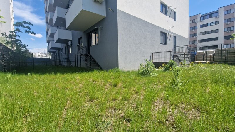 Metrou Pacii, 2 camere cu gradina de 150 mp, comision 0%