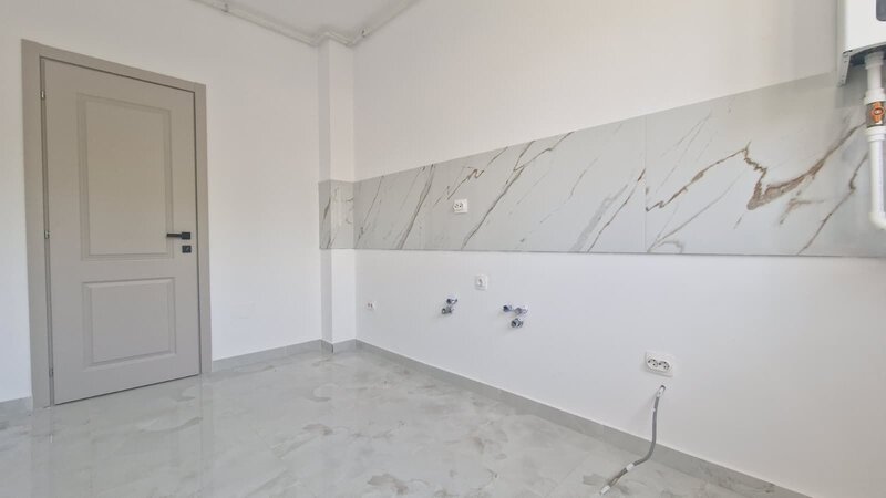 Metrou Pacii, 2 camere cu gradina de 150 mp, comision 0%