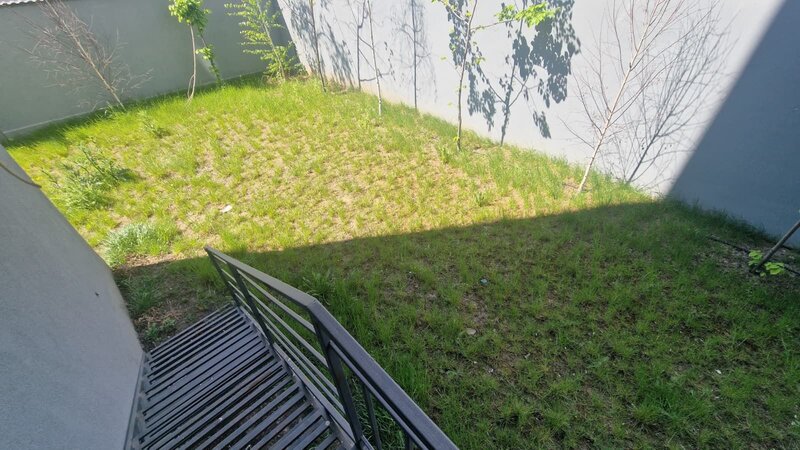 Metrou Pacii, 2 camere cu gradina de 150 mp, comision 0%