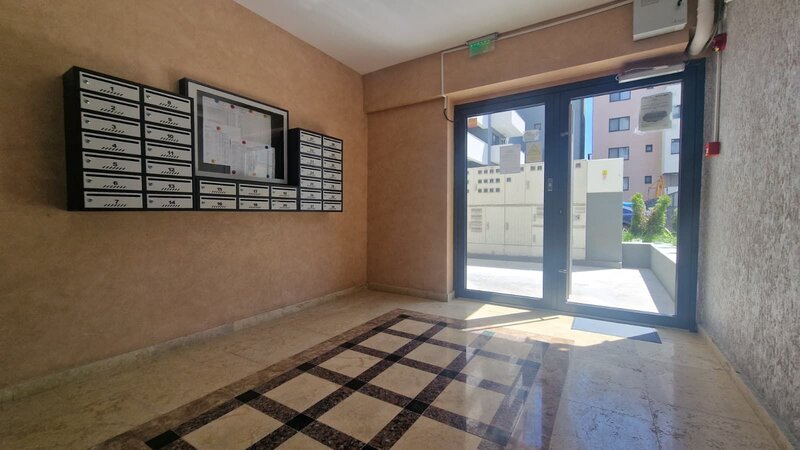 Metrou Pacii, 2 camere cu gradina de 150 mp, comision 0%