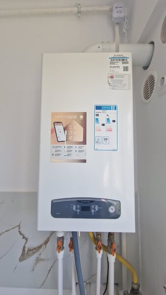 Metrou Pacii, 2 camere cu gradina de 150 mp, comision 0%